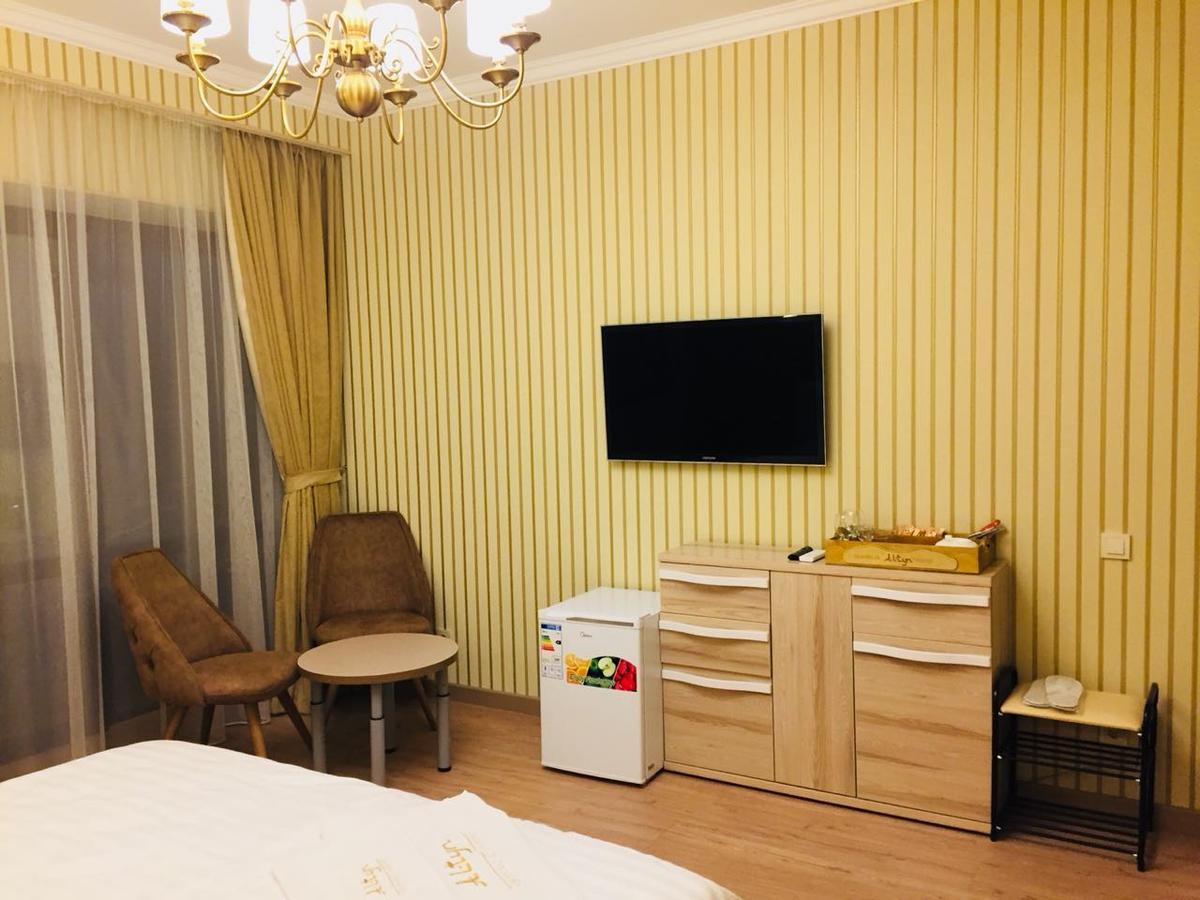 Altyn Astana Exterior foto